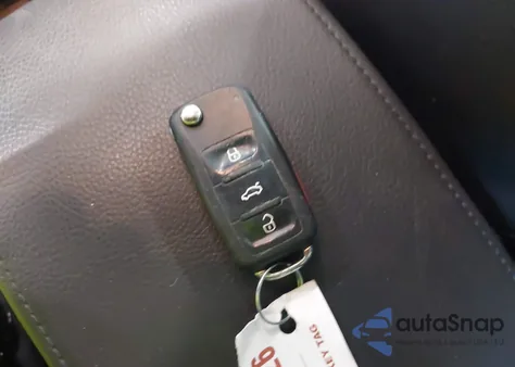 2017 Volkswagen Tiguan 2.0T Sel z USA, uszkodzony, nr VIN WVGWV7AX1HW503220